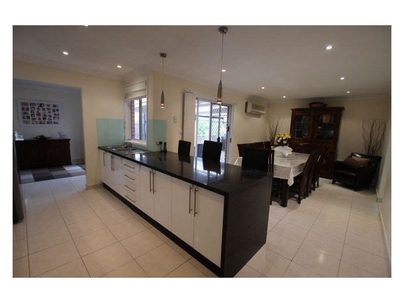 9 Ollier Crescent, Prospect NSW 2148