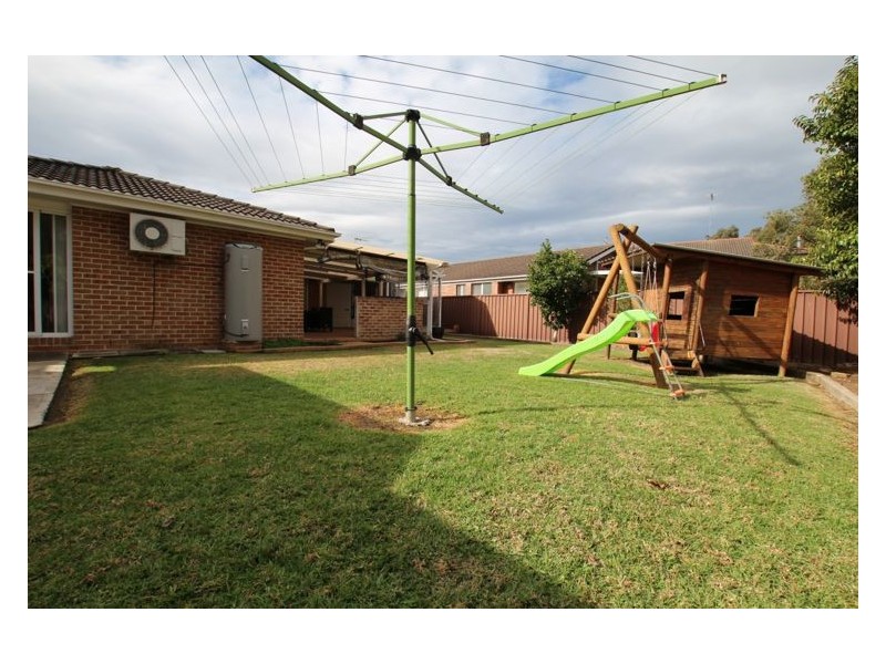 9 Ollier Crescent, Prospect NSW 2148