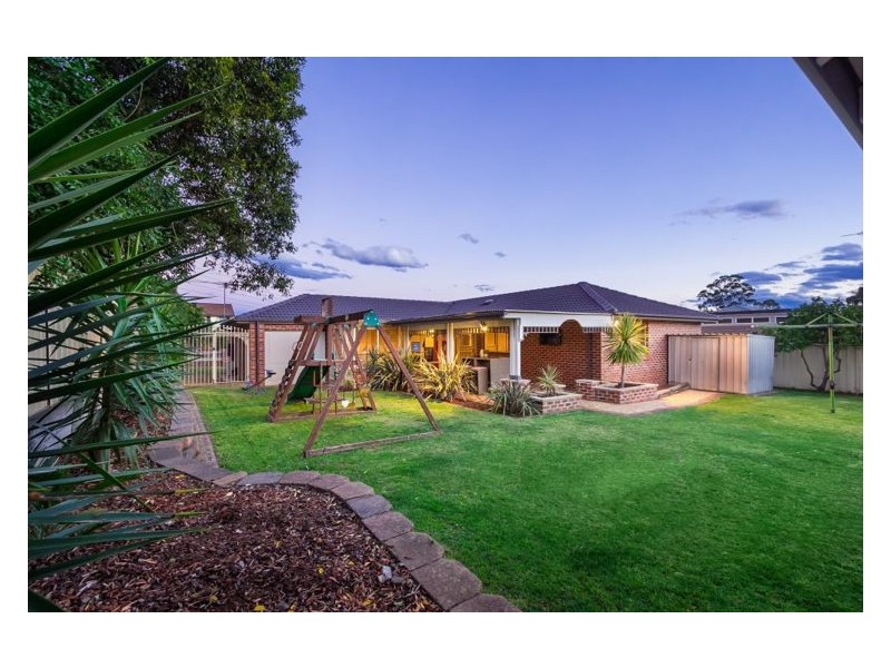 9 Lombard Place, Prospect NSW 2148
