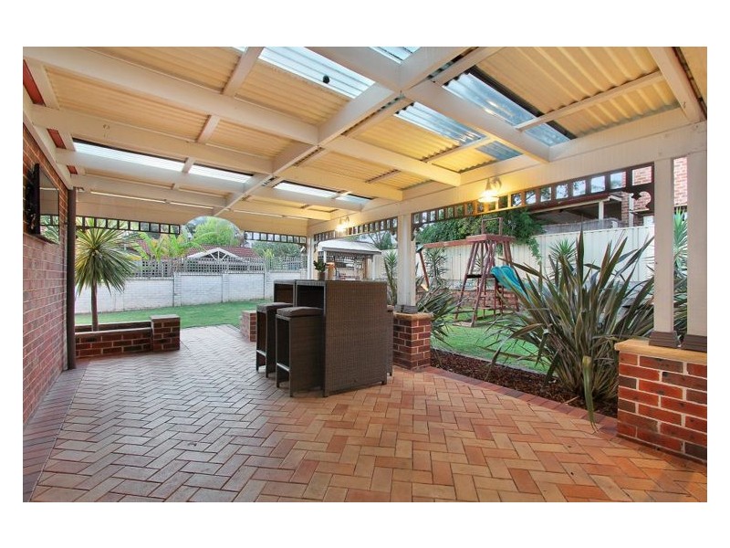9 Lombard Place, Prospect NSW 2148