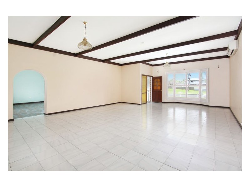 76 Mississippi Road, Seven Hills NSW 2147