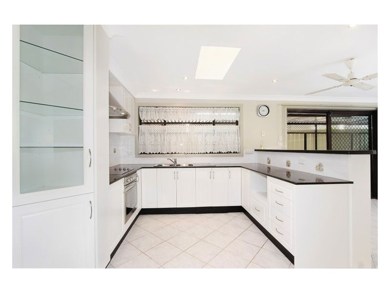 25 Kisdon Crescent, Prospect NSW 2148