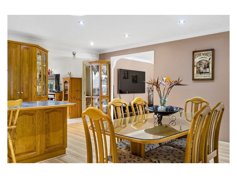 24 Dinton Street, Prospect NSW 2148