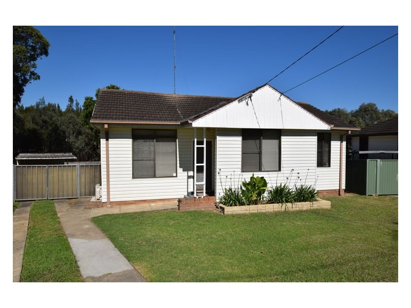 34 Pineleigh Road, Lalor Park NSW 2147