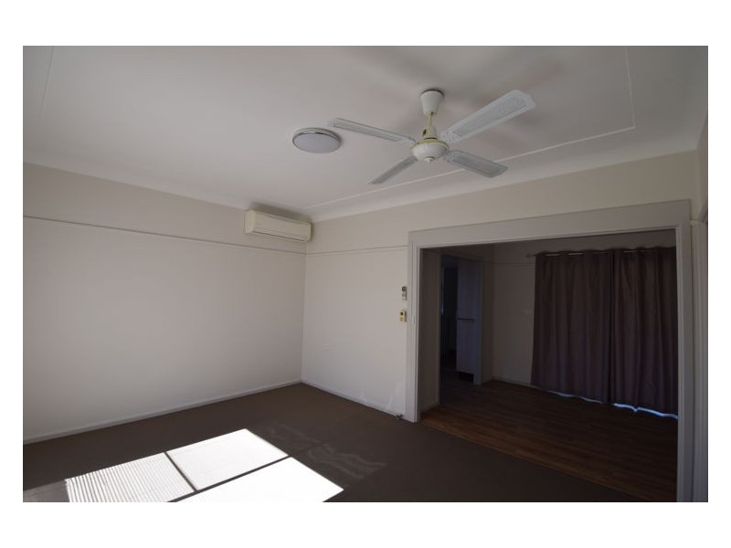 34 Pineleigh Road, Lalor Park NSW 2147