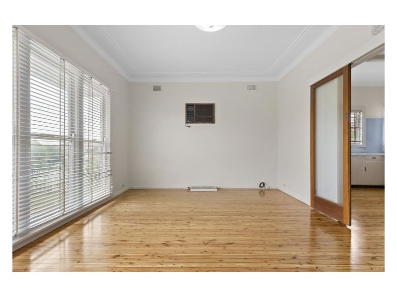 8 Valentine Street, Blacktown NSW 2148