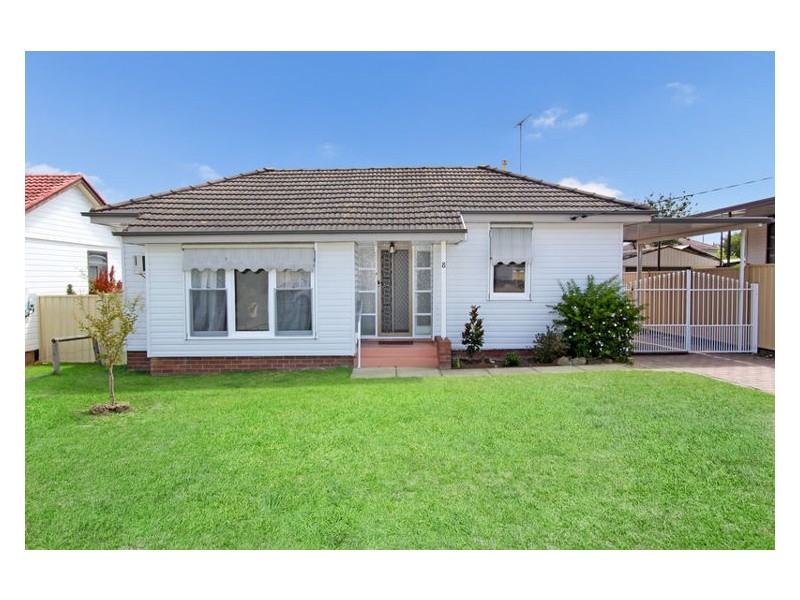 8 Adams Crescent, St Marys NSW 2760