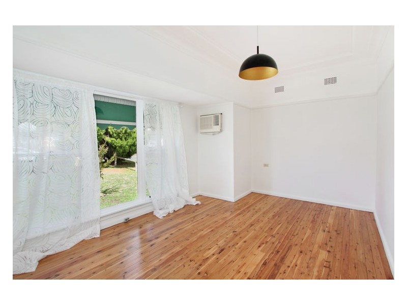 8 Adams Crescent, St Marys NSW 2760