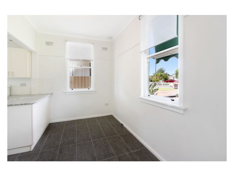8 Adams Crescent, St Marys NSW 2760
