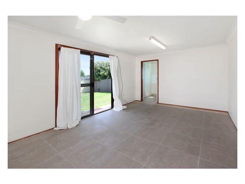 8 Adams Crescent, St Marys NSW 2760