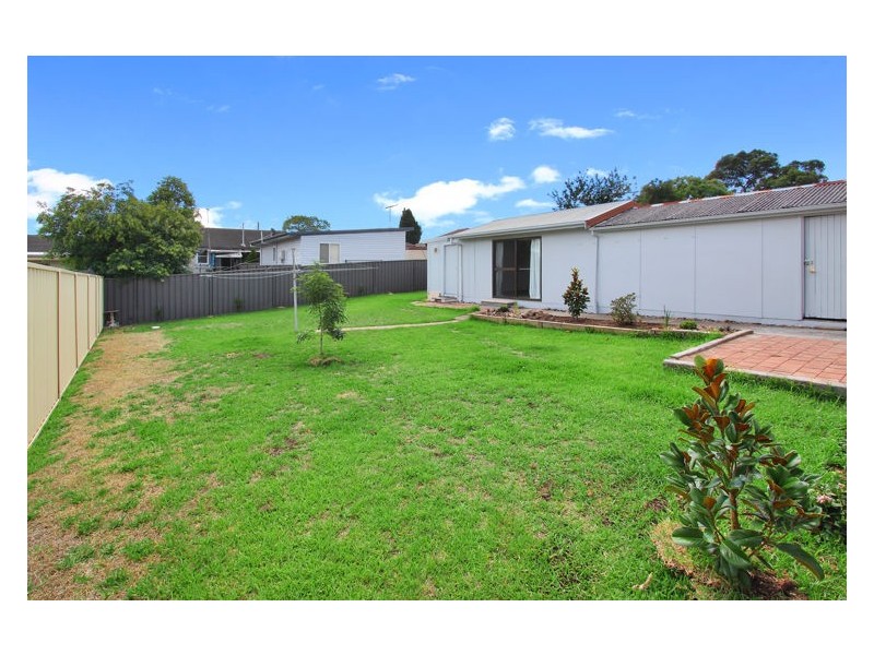 8 Adams Crescent, St Marys NSW 2760