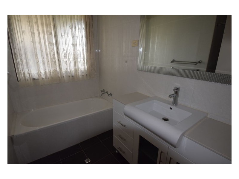 120 Ollier Crescent, Prospect NSW 2148