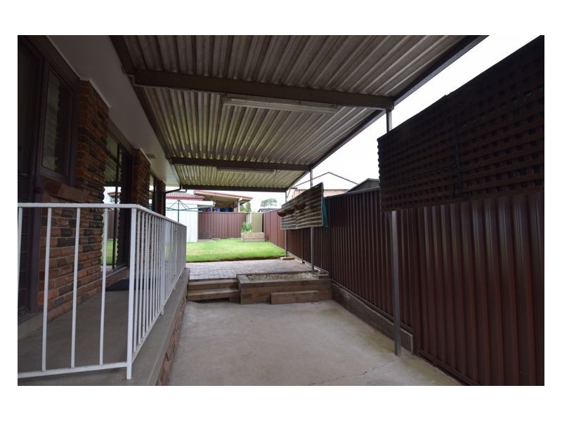 120 Ollier Crescent, Prospect NSW 2148