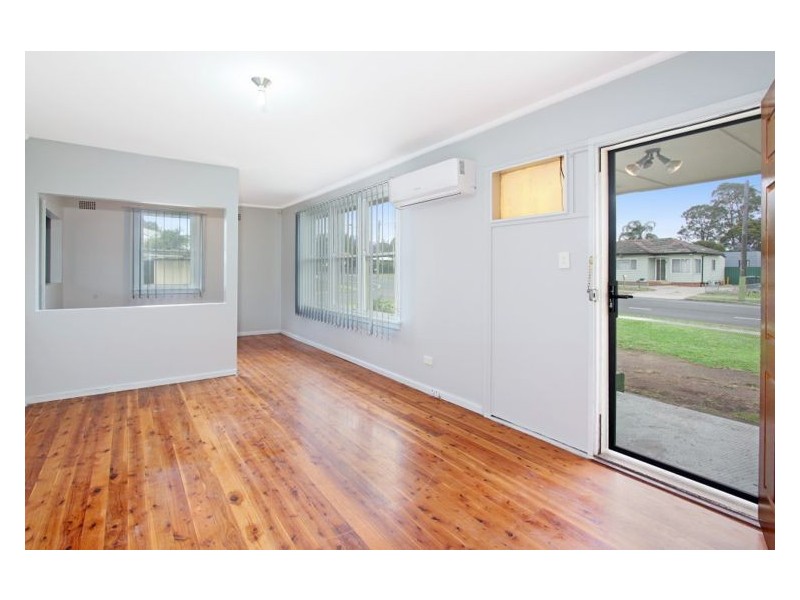 64 Bennett Road, Colyton NSW 2760