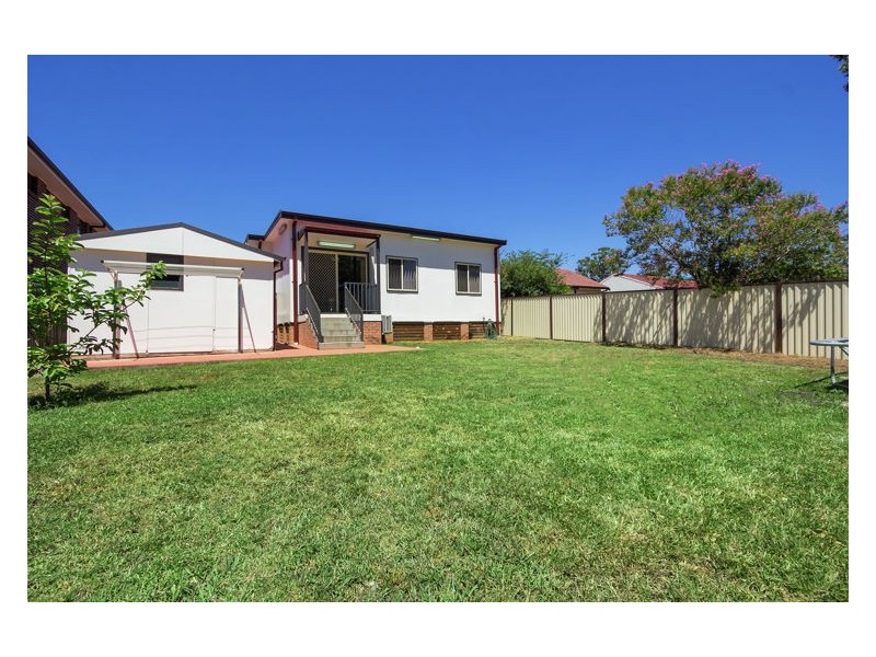 32 Paul Street, Blacktown NSW 2148