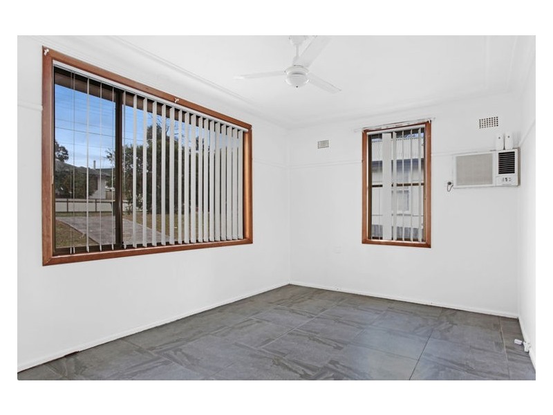 26 Charlton Road, Lalor Park NSW 2147