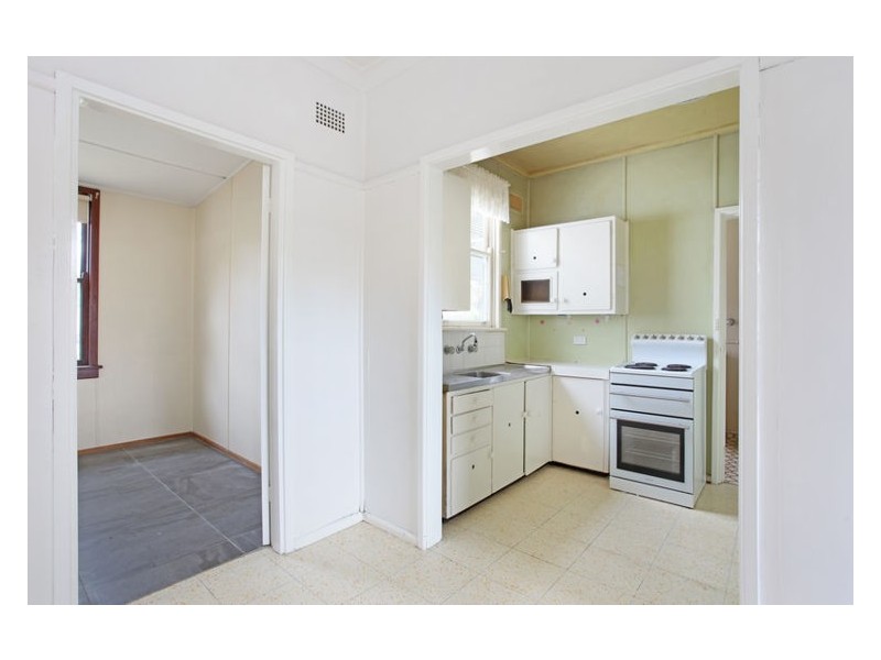 26 Charlton Road, Lalor Park NSW 2147