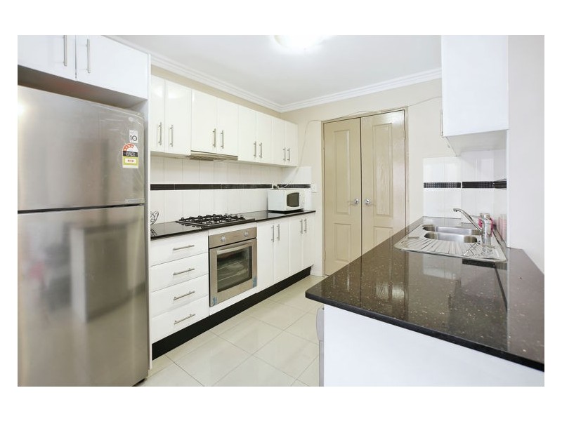 17/8-14 Oxford Street, Blacktown NSW 2148