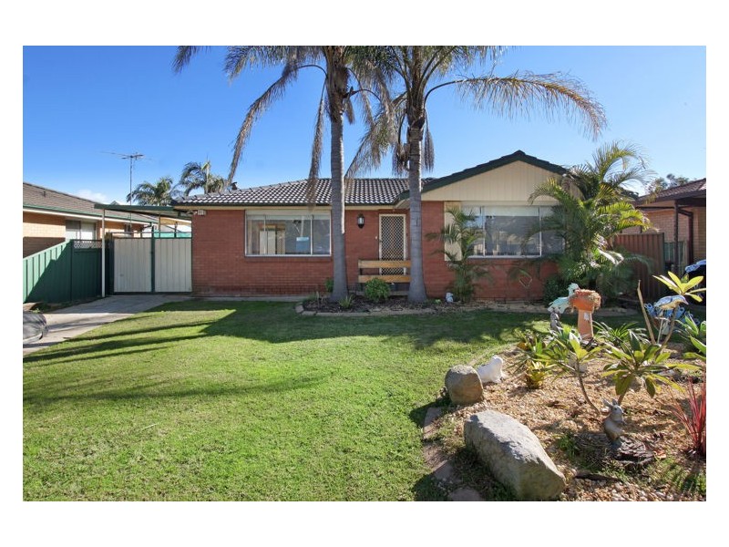 30 Medlow Drive, Quakers Hill NSW 2763