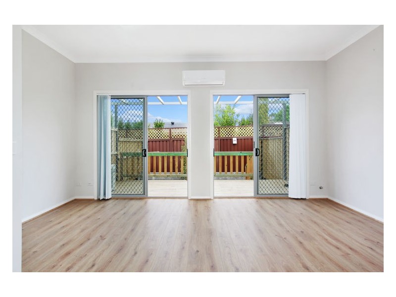 2/8E Myrtle Street, Prospect NSW 2148