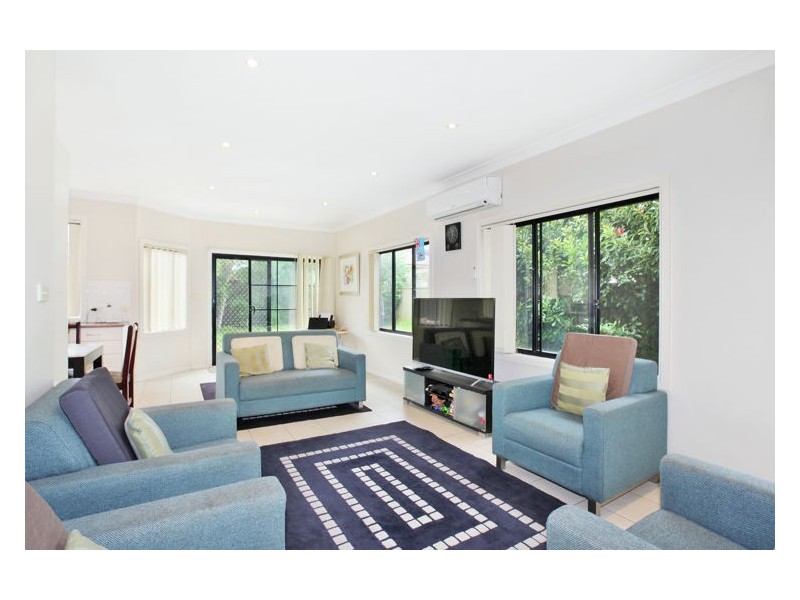 2C Daley Street, Pendle Hill NSW 2145