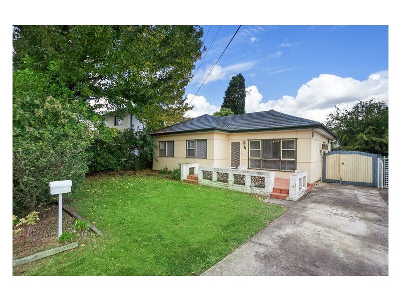 15 Shirley Street, Blacktown NSW 2148