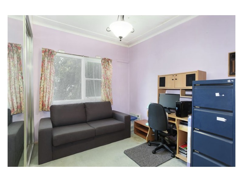 15 Shirley Street, Blacktown NSW 2148