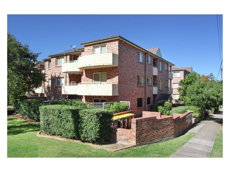 13/11 Oxford Street, Blacktown NSW 2148
