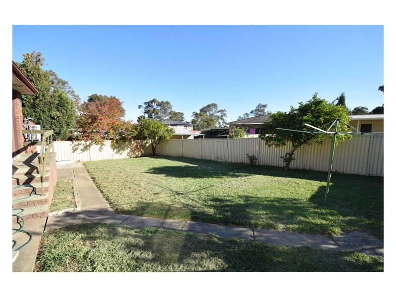 3 Kenneth Crescent, Dean Park NSW 2761