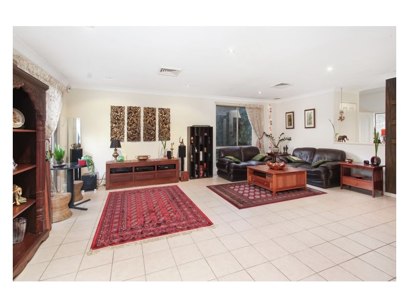 8 Pluto Court, Glenwood NSW 2768