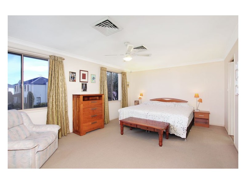 8 Pluto Court, Glenwood NSW 2768