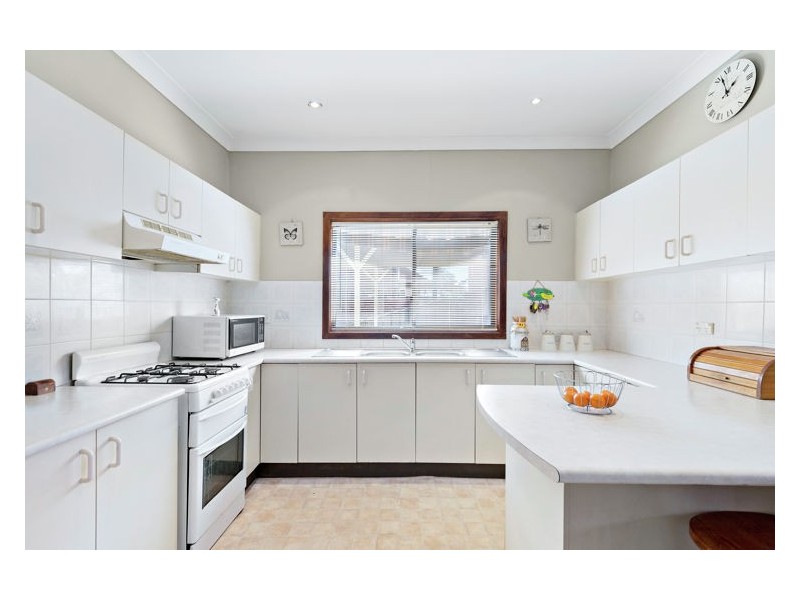 13 Monash Road, Blacktown NSW 2148