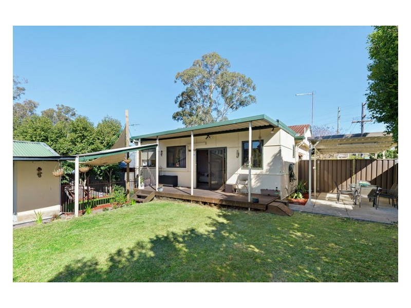 13 Monash Road, Blacktown NSW 2148