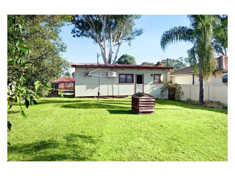 21 Julie Street, Blacktown NSW 2148