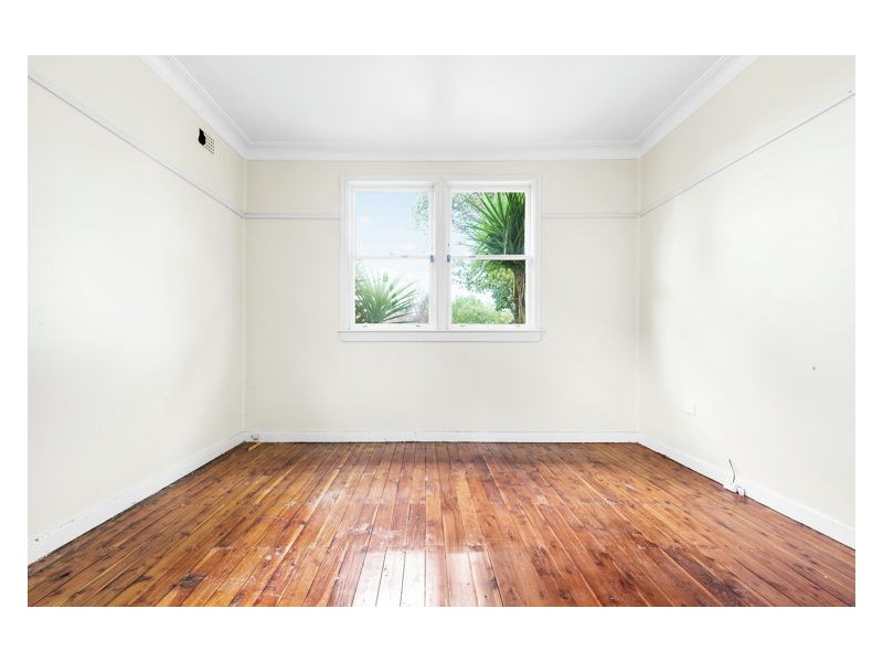 6 Bond Avenue, Toongabbie NSW 2146