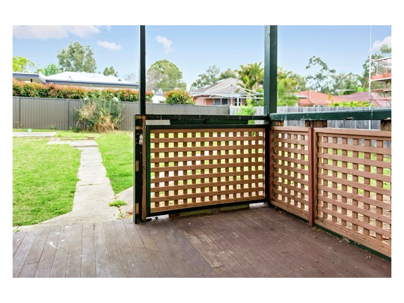 6 Bond Avenue, Toongabbie NSW 2146