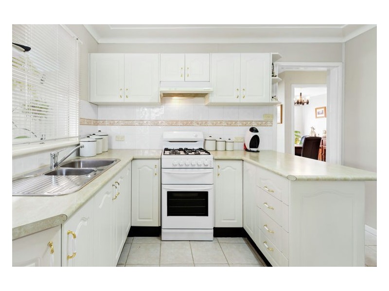 10 Sylvia Street, Blacktown NSW 2148