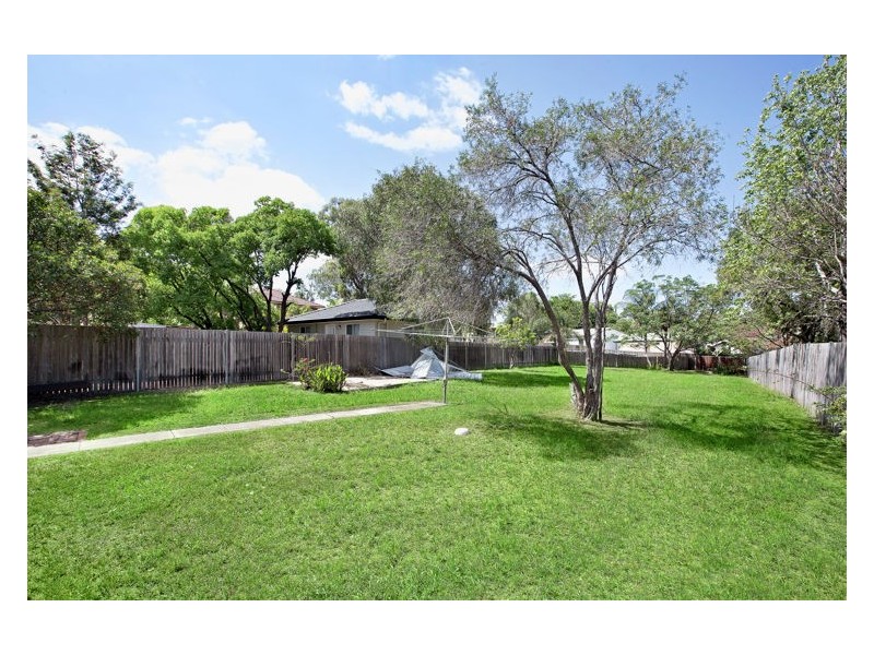 18 Hayes Road, Seven Hills NSW 2147