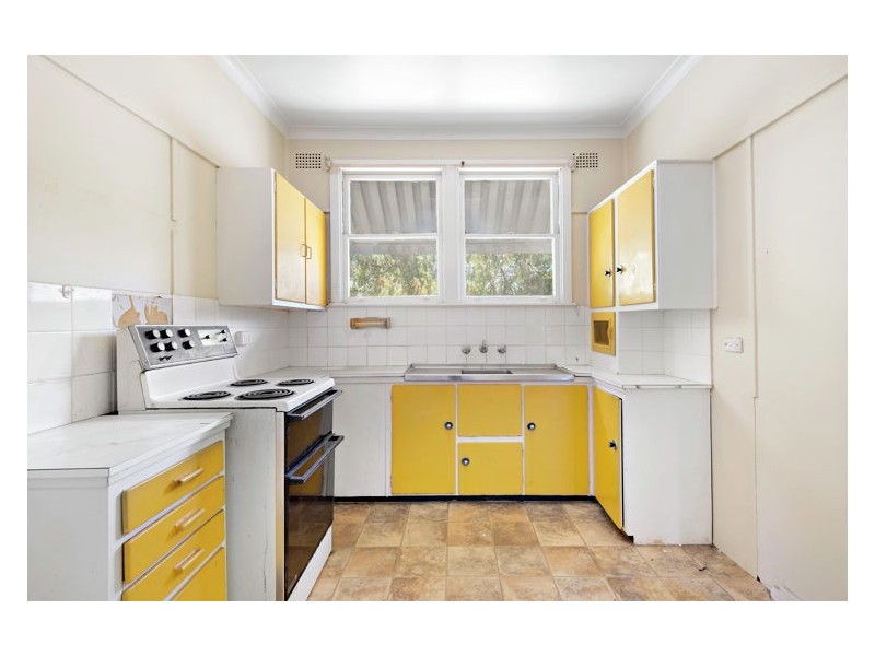 42 Fourth Avenue, Seven Hills NSW 2147