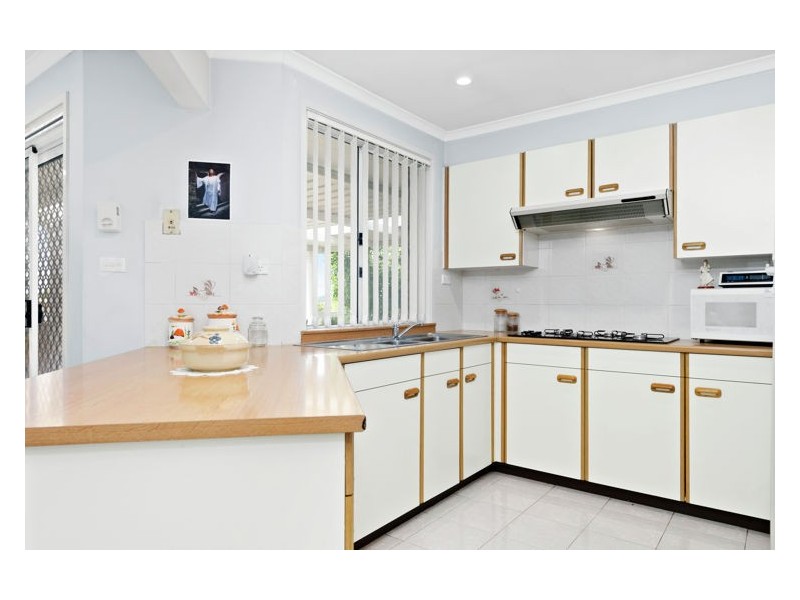 33 Bromfield Avenue, Prospect NSW 2148