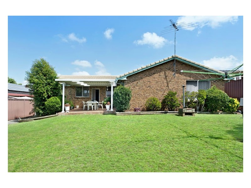 33 Bromfield Avenue, Prospect NSW 2148