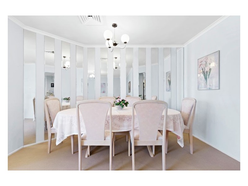 33 Bromfield Avenue, Prospect NSW 2148