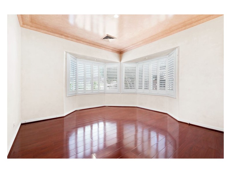 30 Hampton Crescent, Prospect NSW 2148