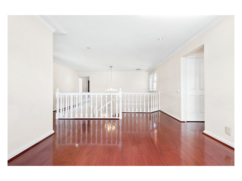 30 Hampton Crescent, Prospect NSW 2148