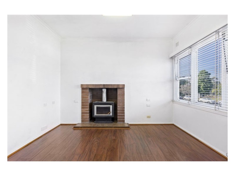 15 Rowley Street, Seven Hills NSW 2147