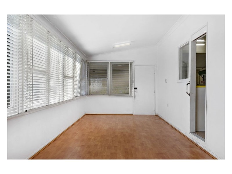 15 Rowley Street, Seven Hills NSW 2147