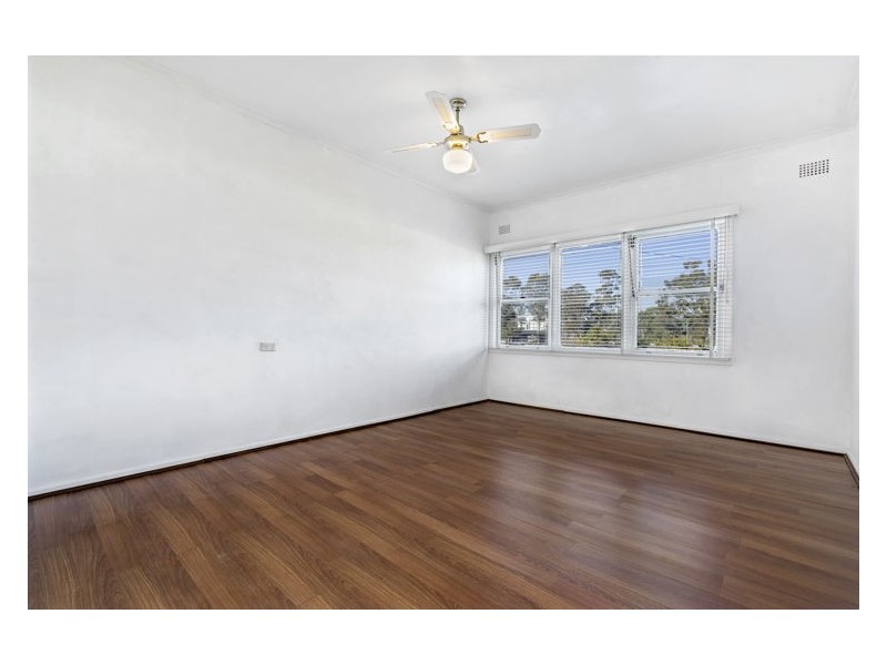 15 Rowley Street, Seven Hills NSW 2147