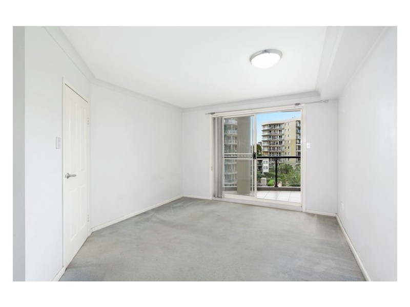 608/91A Bridge Road, Westmead NSW 2145