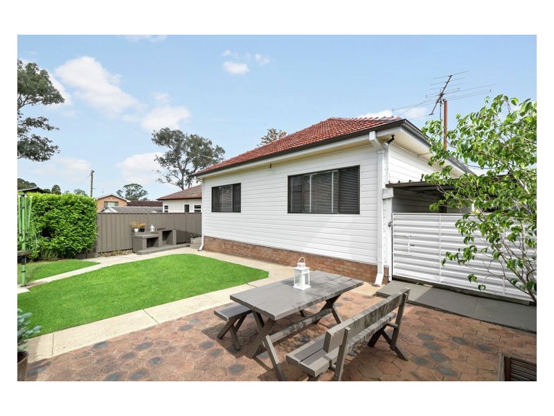11 West Street, Blacktown NSW 2148