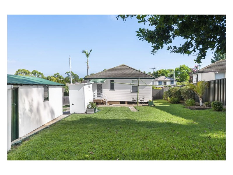 17 Dawn Drive, Seven Hills NSW 2147